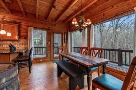 Family Fun-Relax-Mtn View-Game Rm-Hottub Villa Blue Ridge Bagian luar foto